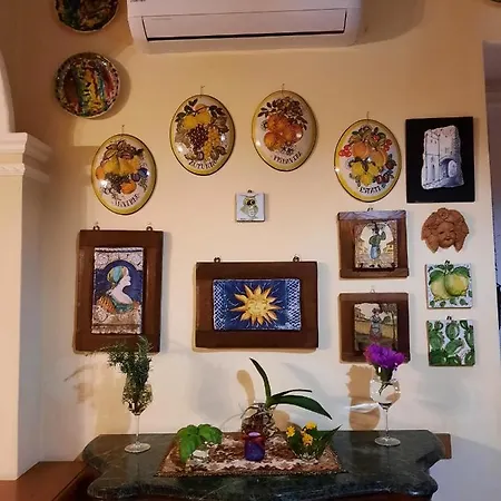 Il Glicine Apartment *